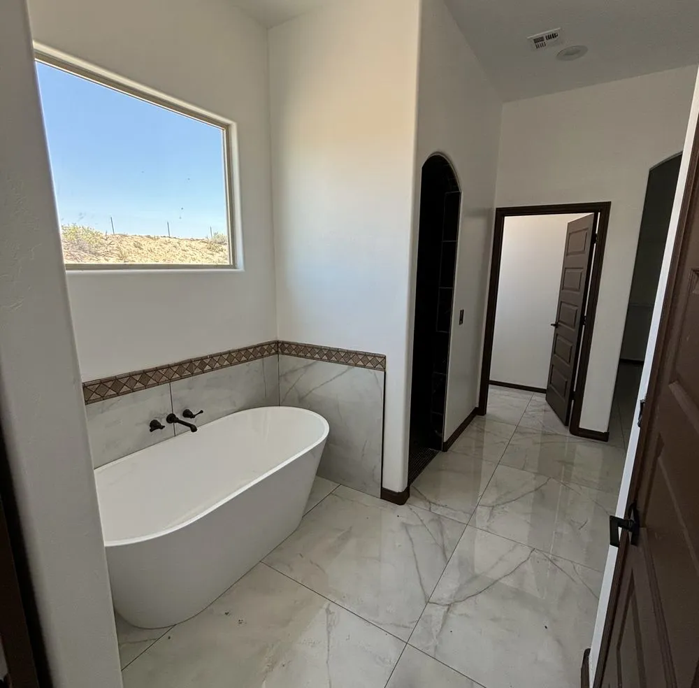 Slide of Luminis Construction