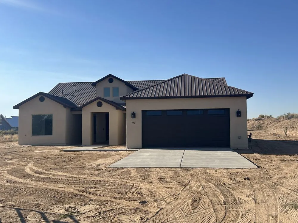 Slide of Luminis Construction