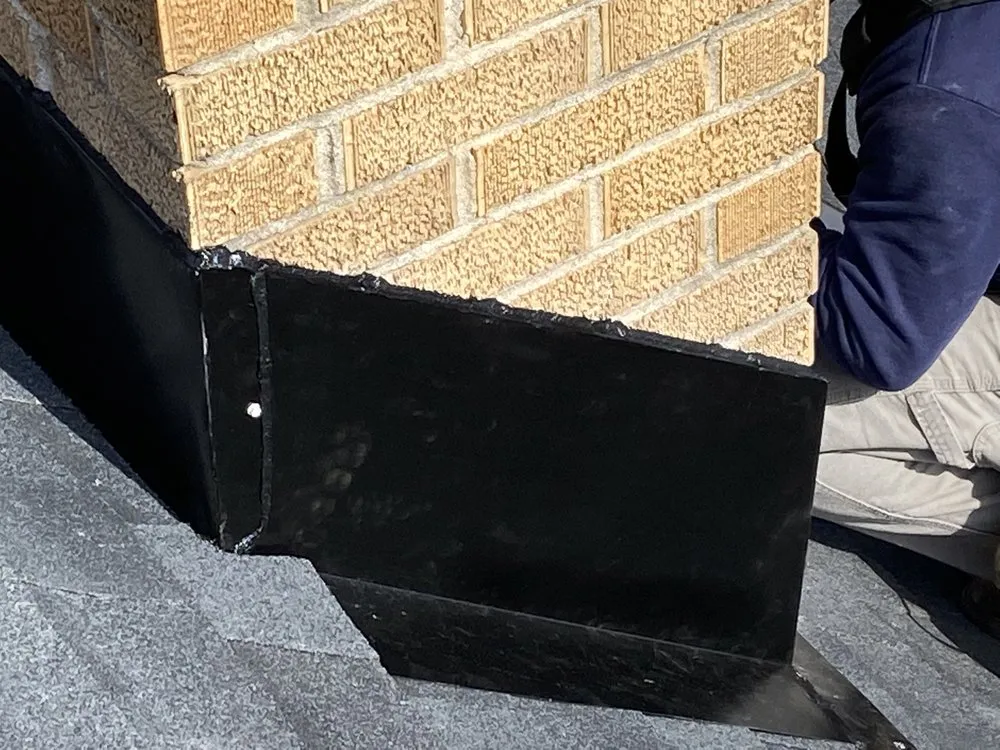 Slide of Luna carpentry