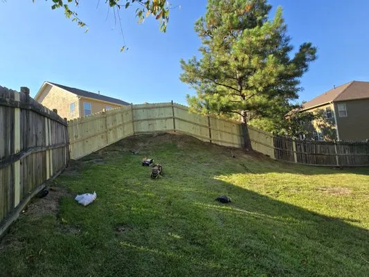 Luna Construction Logo