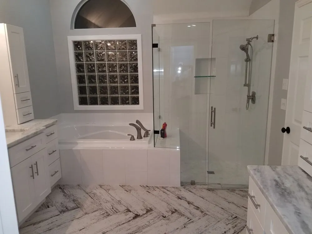 Slide of Luna General Contractors