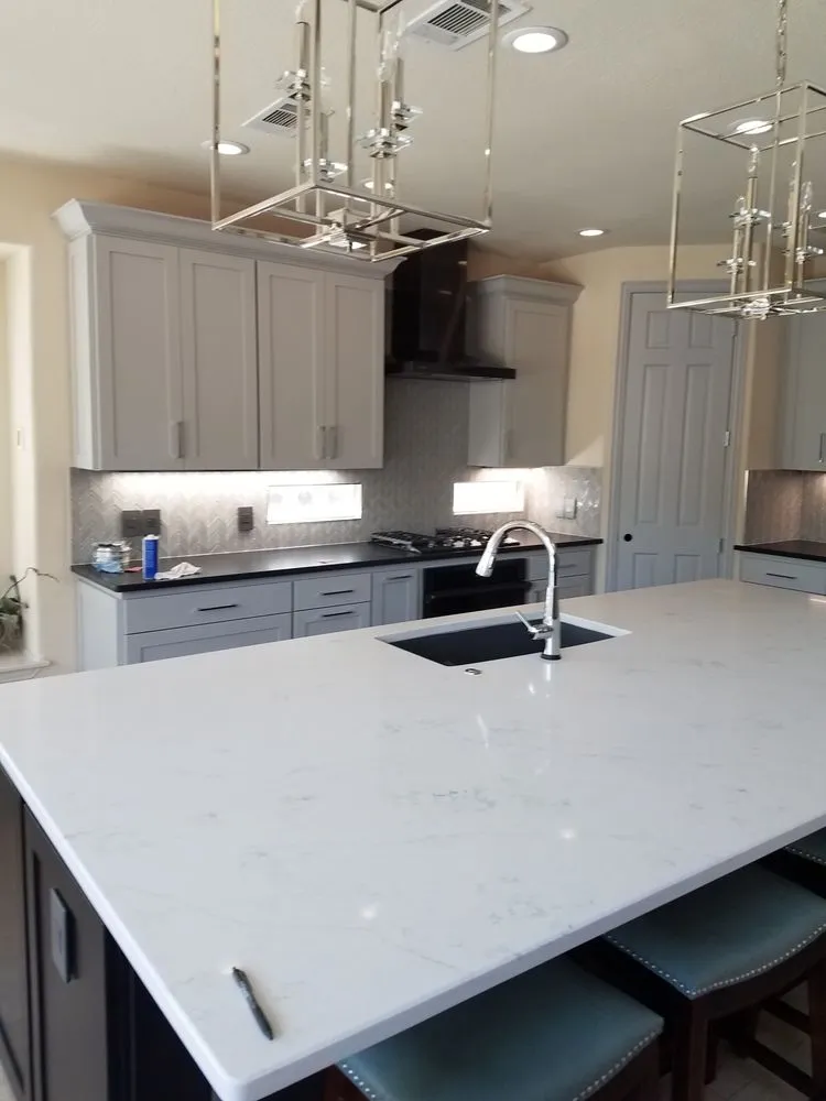 Slide of Luna General Contractors