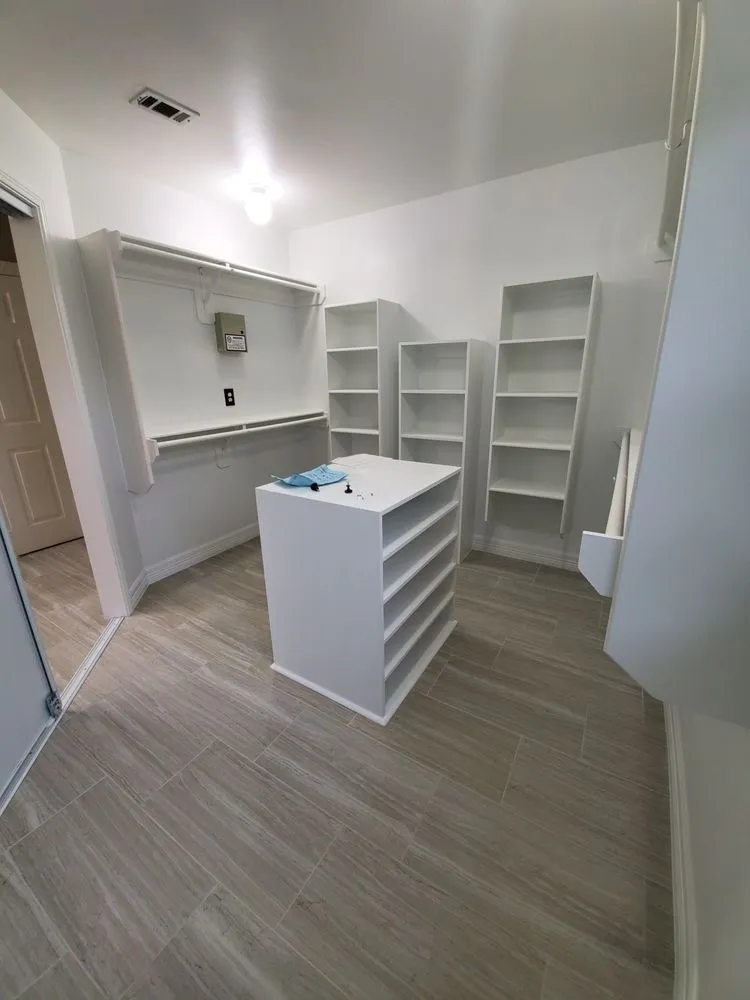 Slide of Luna General Contractors