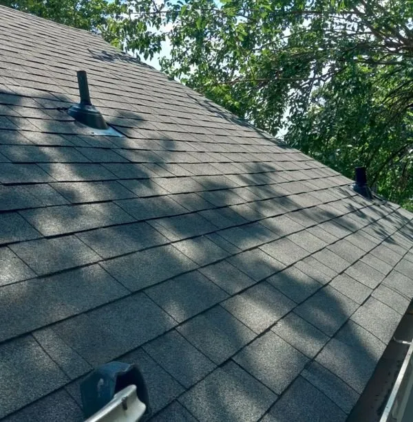 Slide of Luna Roofing & Siding