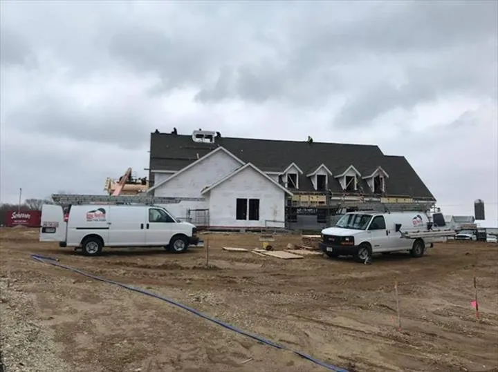 Slide of Luna Roofing