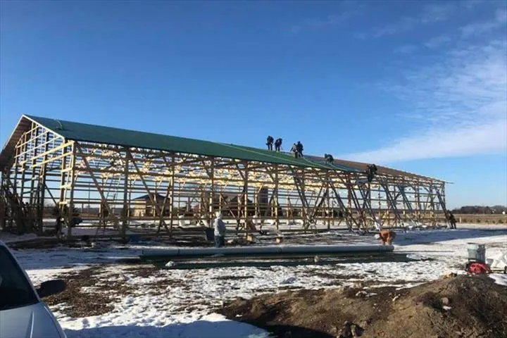 Slide of Luna Roofing