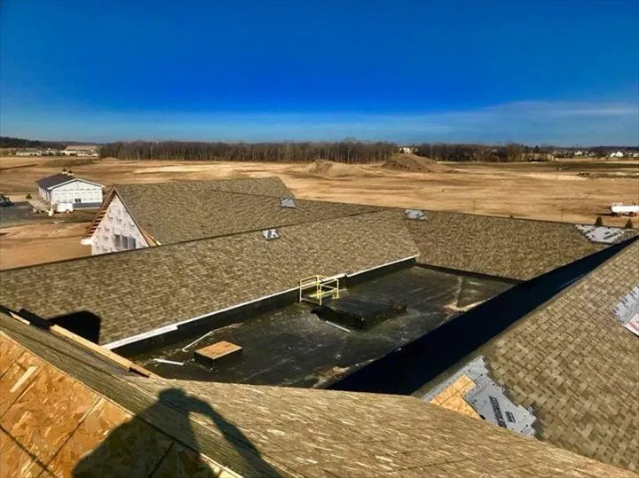 Slide of Luna Roofing