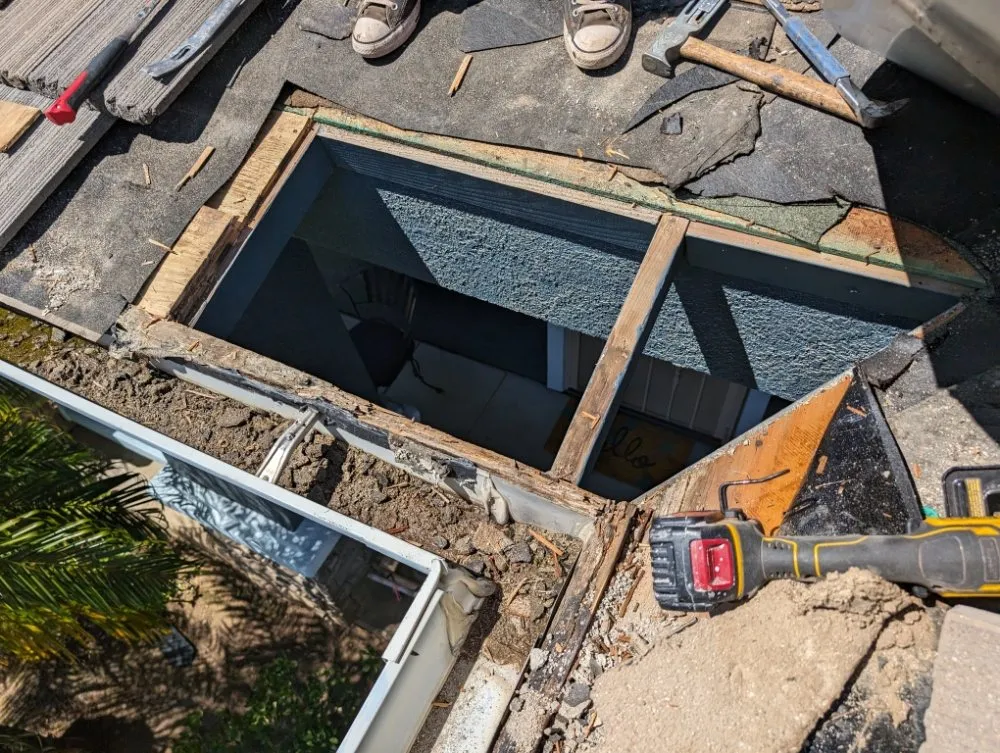 Slide of Luna Roofing