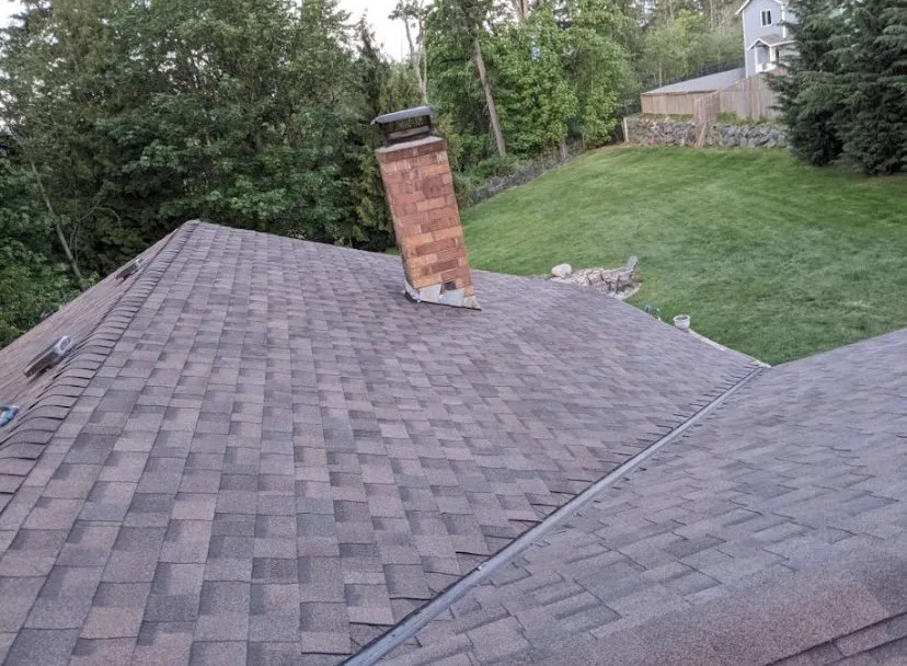 Slide of Luna Roofing