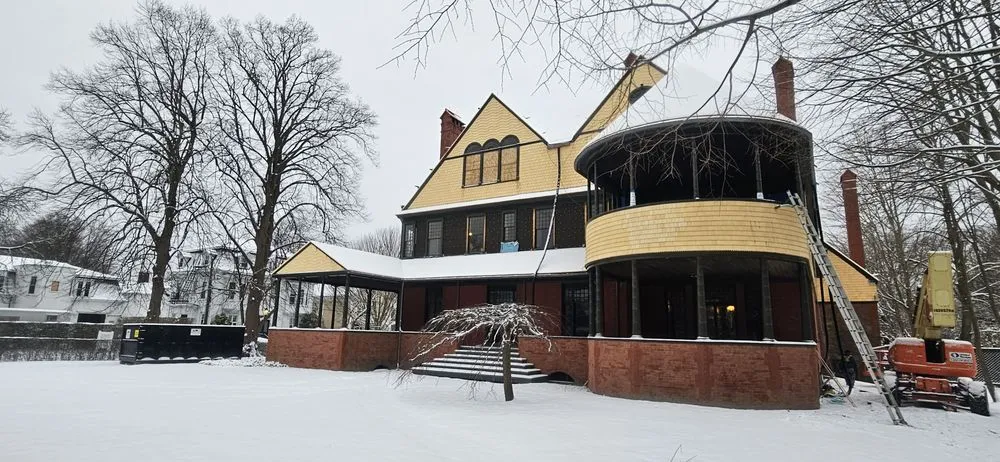 Slide of Lunnasidingroofing.com