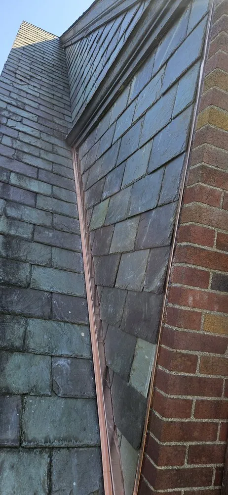 Slide of Lunnasidingroofing.com