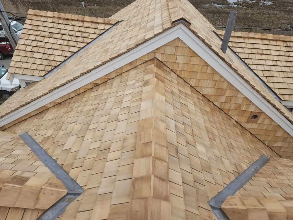 Slide of Lunnasidingroofing.com