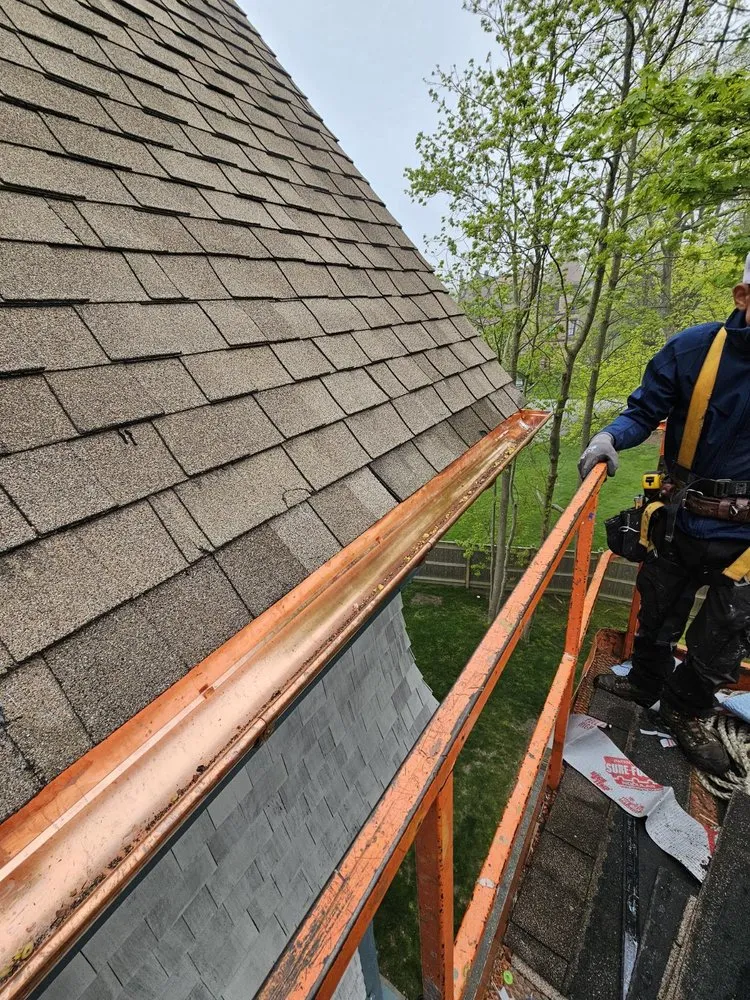 Slide of Lunnasidingroofing.com