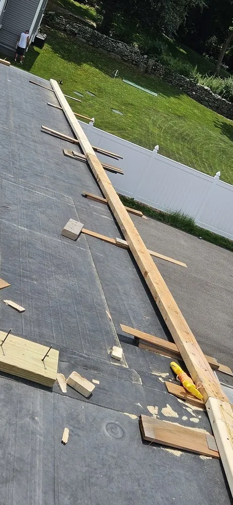 Slide of Lunnasidingroofing.com