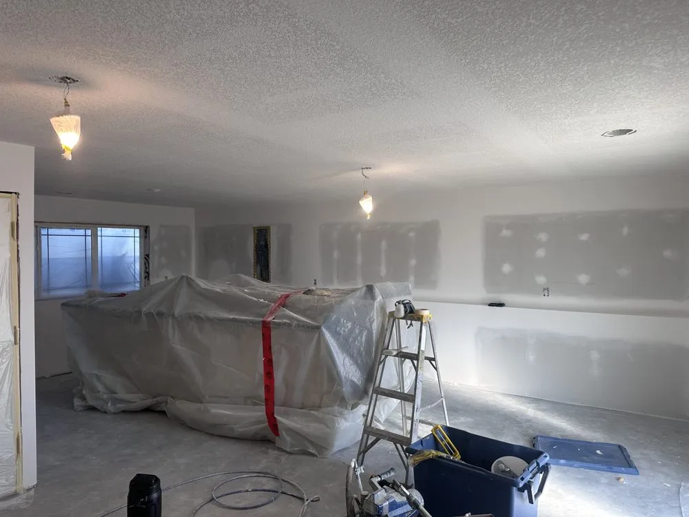 Slide of Lux Builders