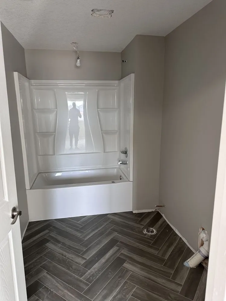 Slide of Lux Builders