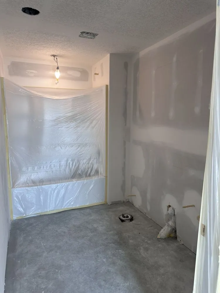 Slide of Lux Builders