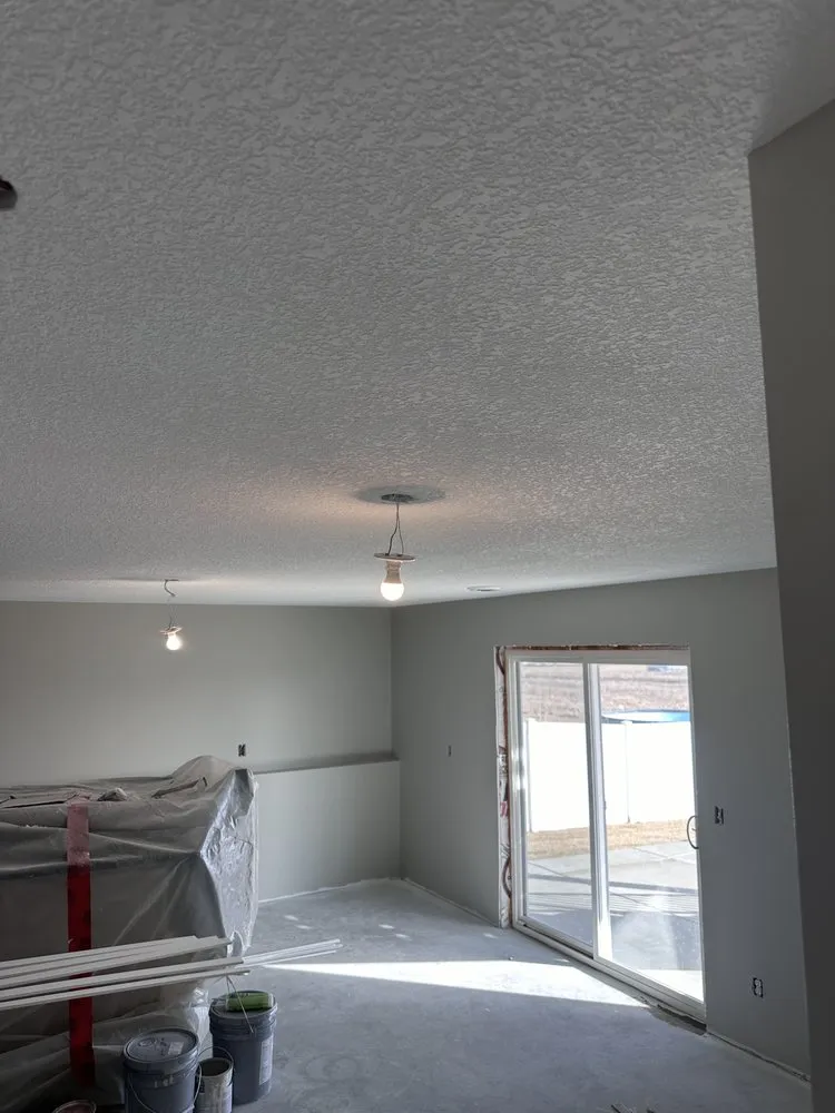 Slide of Lux Builders