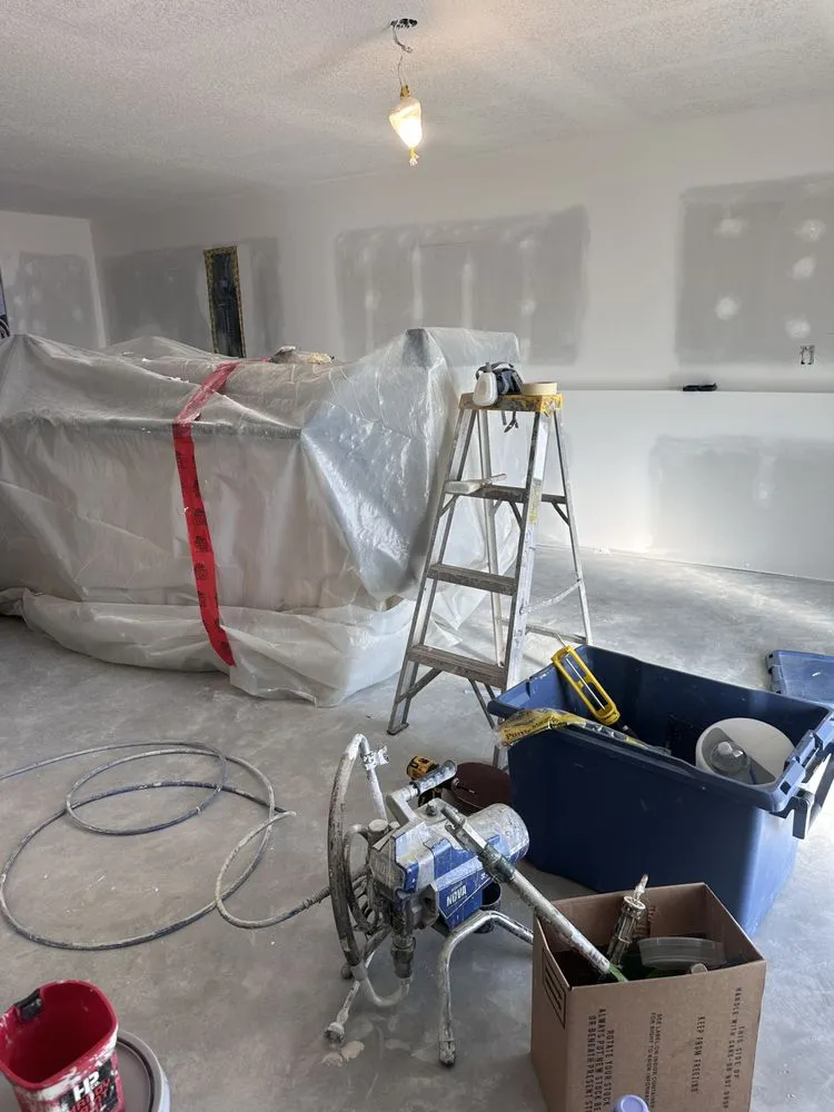 Slide of Lux Builders