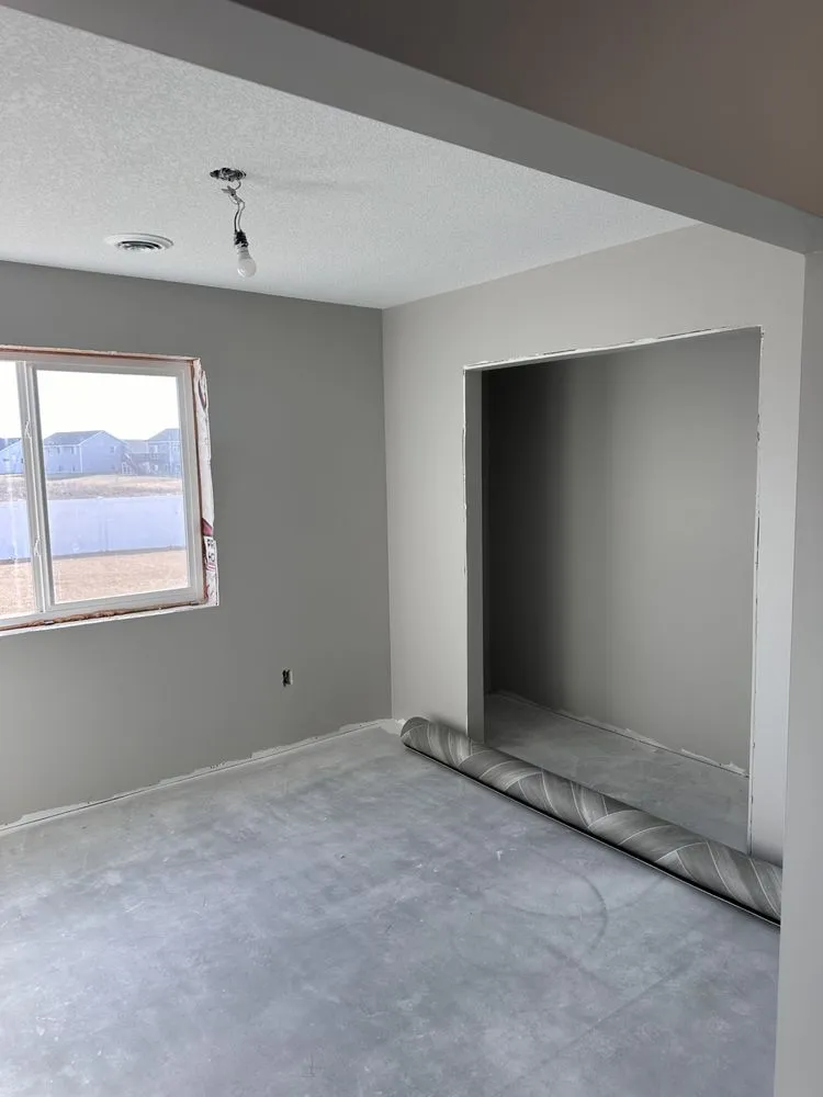 Slide of Lux Builders