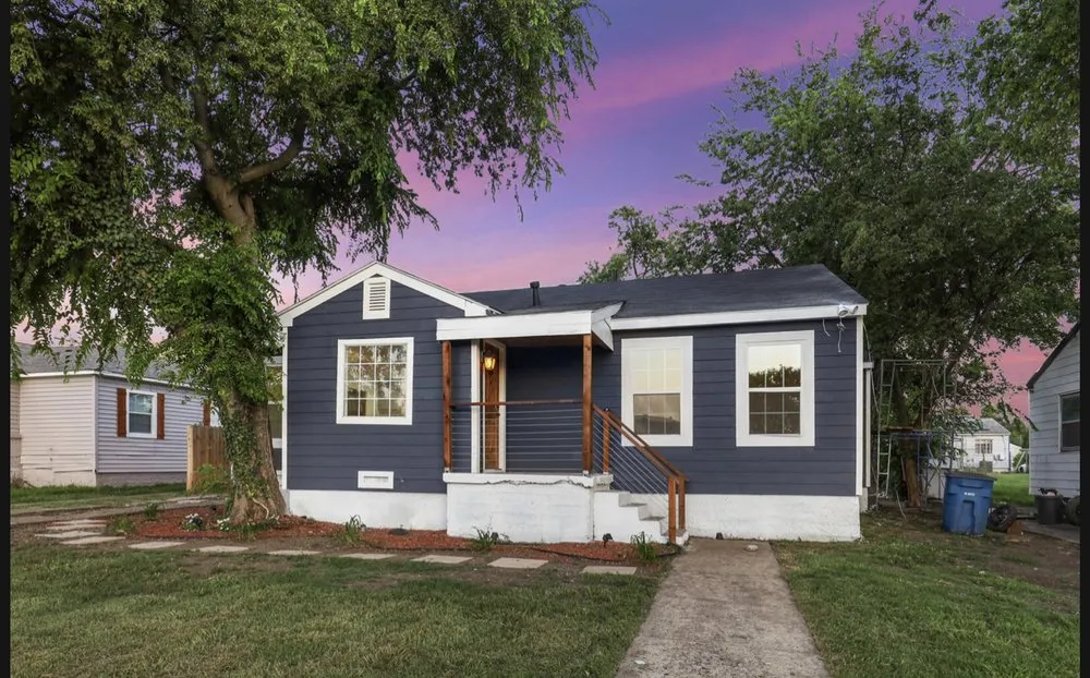 Slide of Lux Estate Group