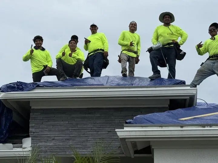 Slide of Luxe Builder Group