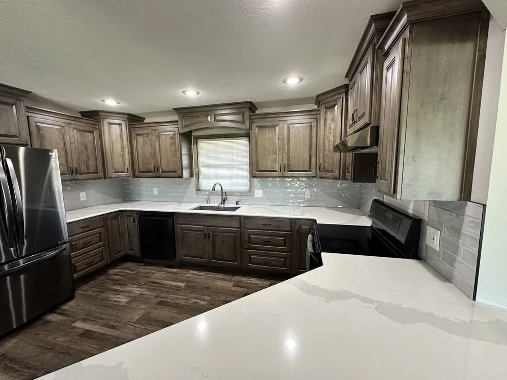 Slide of Luxe Construction