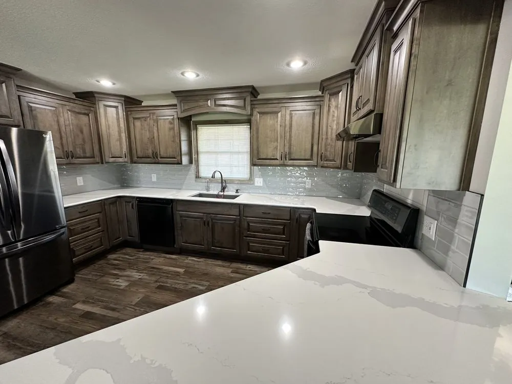 Slide of Luxe Construction