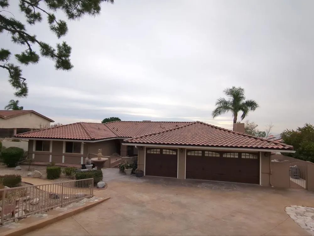 Slide of LV-M Roofing Services