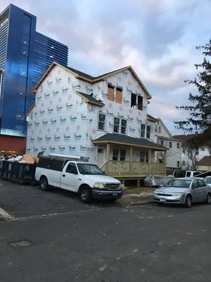 L&Y Construction Logo