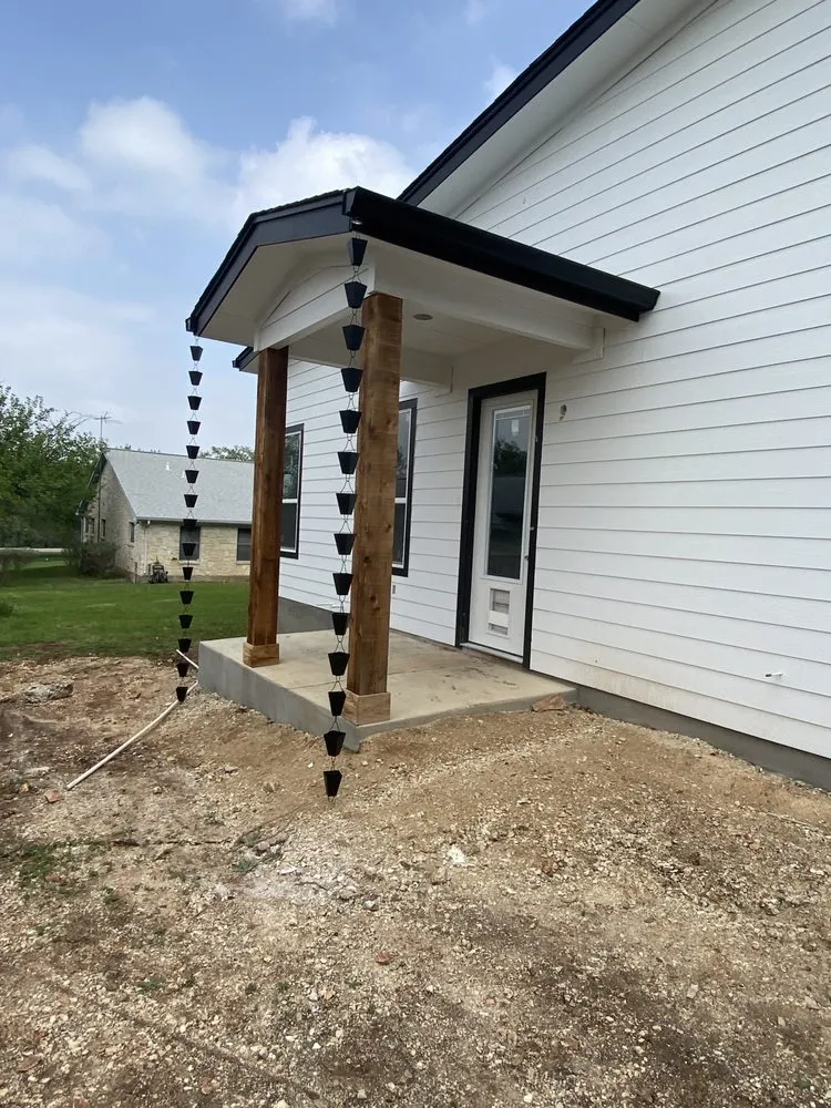 Trusted flat roof repair in Dale, TX - LYK Roofing & Construction