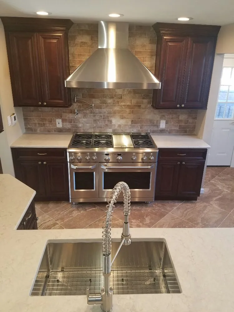 Slide of Lynch Home Improvements