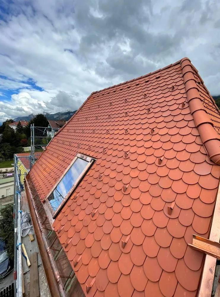 Slide of Lyndale Roofing