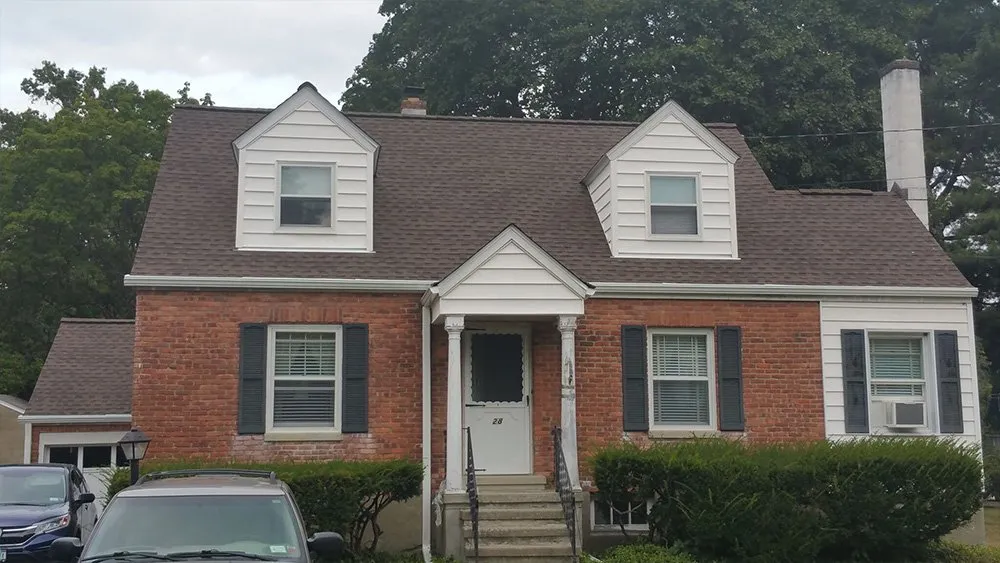 Slide of Lyndsey Roofing