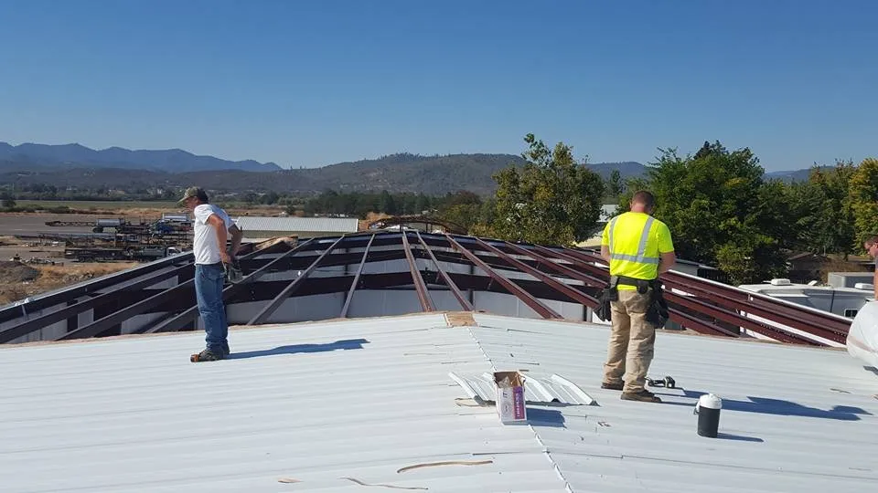 Slide of Lynx Construction