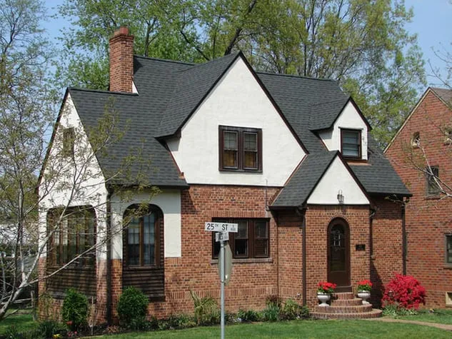 Slide of Lyons Contracting