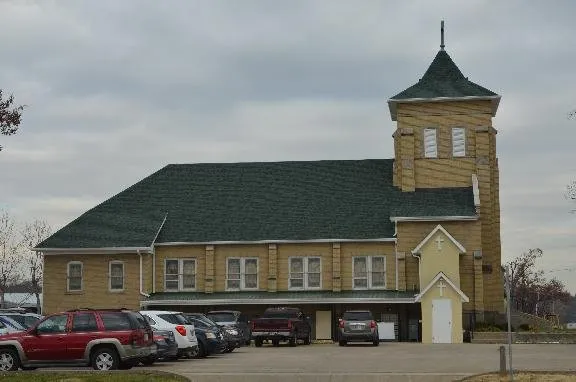 Expert roof installation for fast service in Memphis, IN by LYONS ROOFING