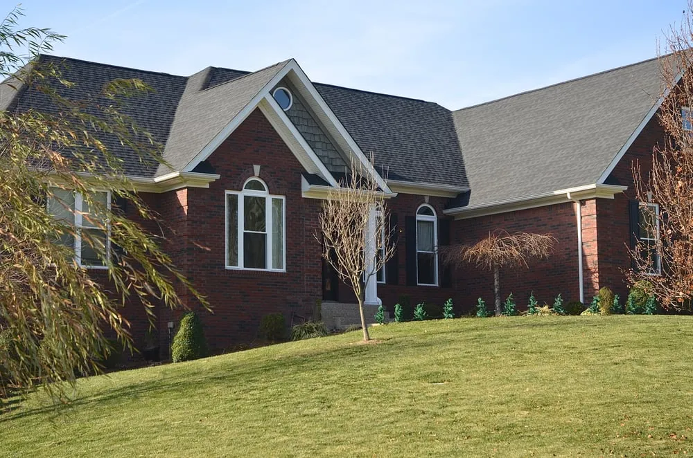 Top-rated roof repair in Memphis, IN - LYONS ROOFING