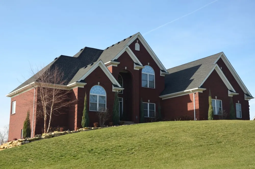 Professional roof repair in Memphis, IN - LYONS ROOFING