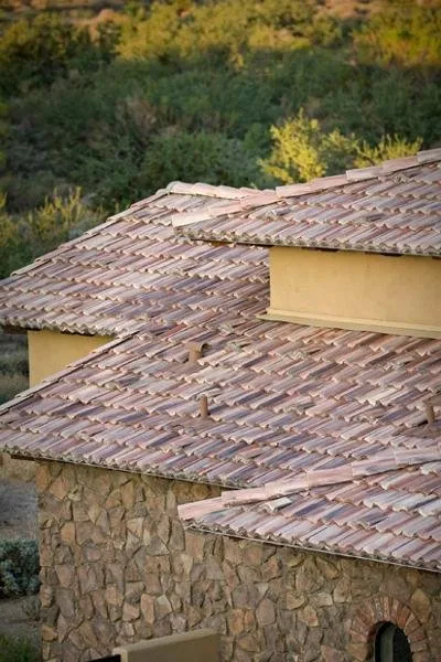 Slide of Lyons Roofing