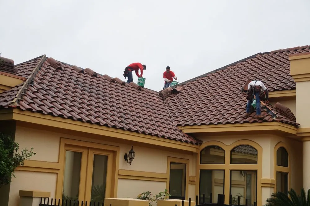 Slide of Lz Creative Roofing