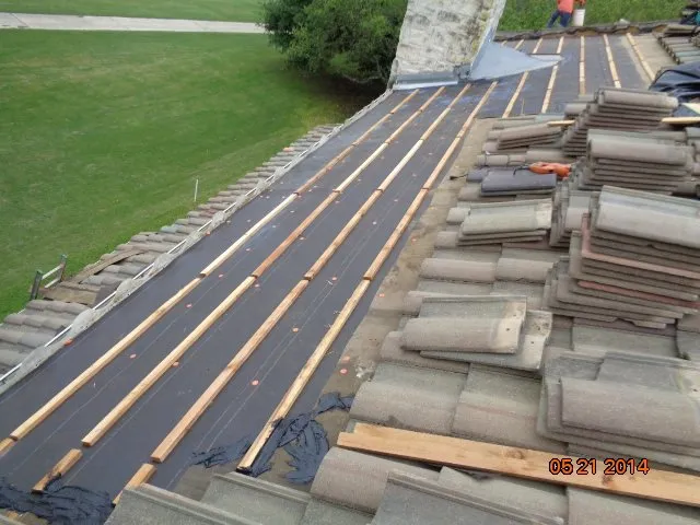 Slide of Lz Creative Roofing