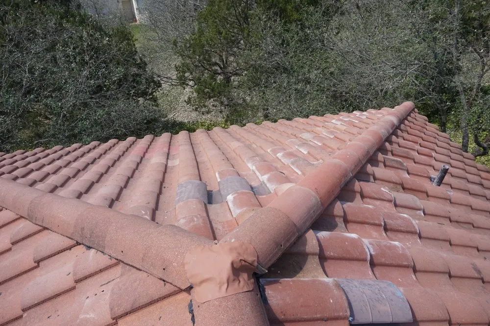 Slide of Lz Creative Roofing