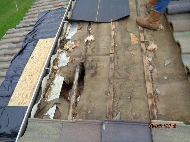 Slide of Lz Creative Roofing