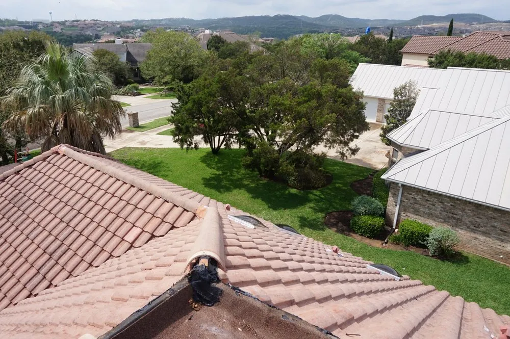 Slide of Lz Creative Roofing