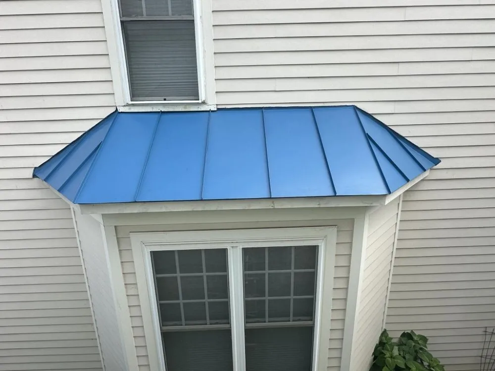 Slide of M & E Carrera