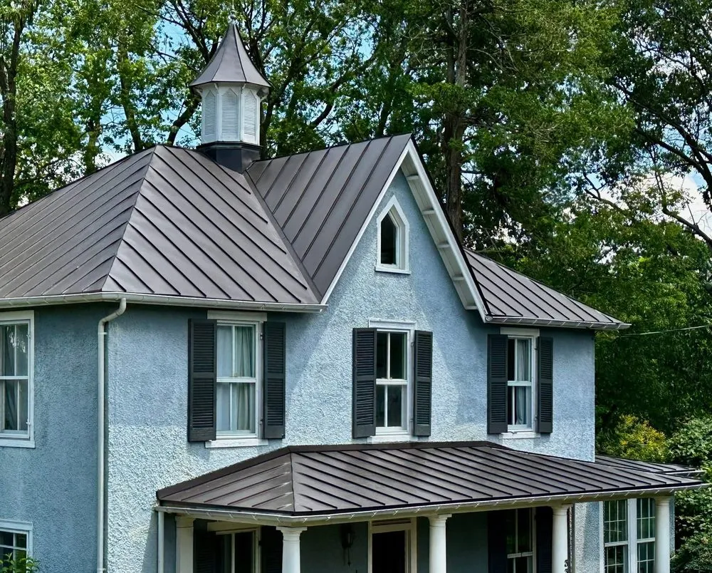 Slide of M & E Carrera