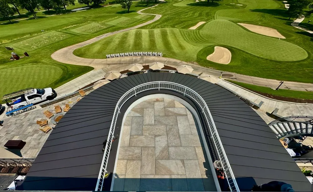 Slide of M & E Carrera