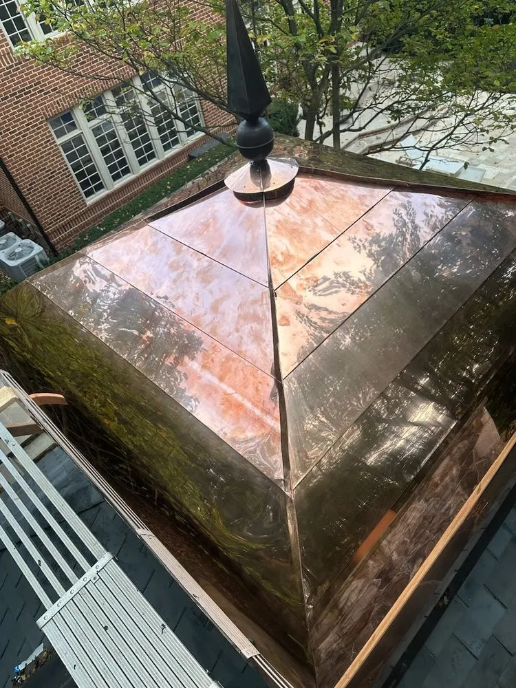 Slide of M & E Carrera