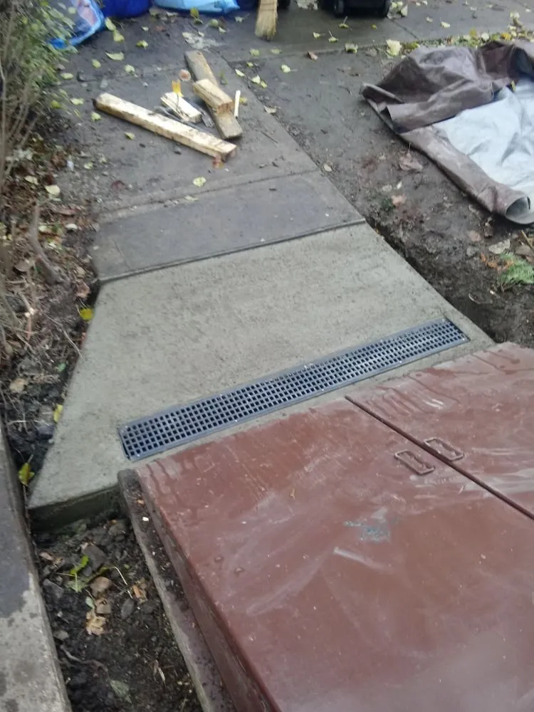 Slide of M & J General Contracting